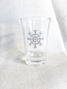 Shot glass - Stave to make yourself invisible